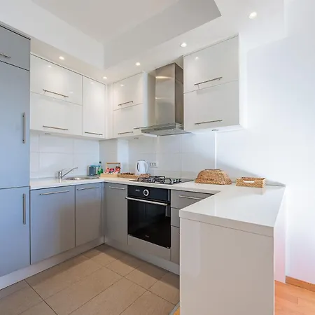 Golden Tulip דירה