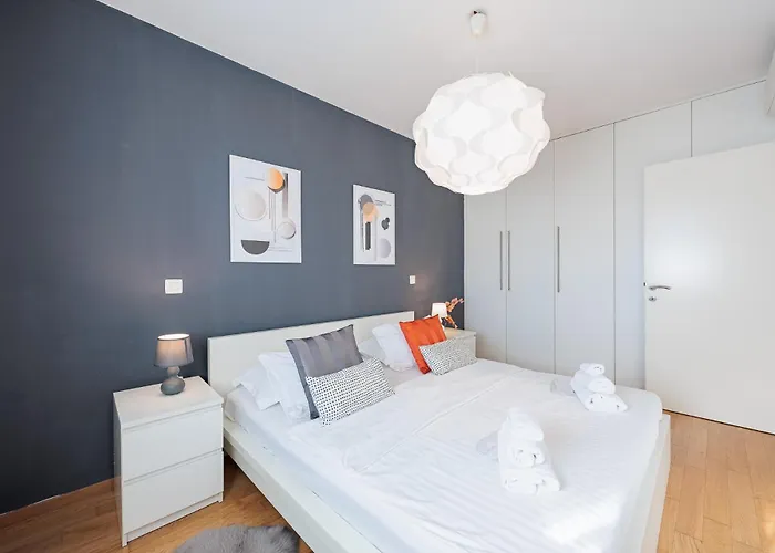 Apartment Golden Tulip